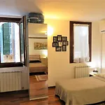 Apartment Manzoni